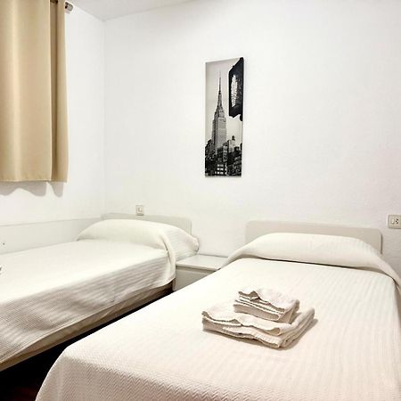 Apartamentos Amatista Salou Luaran gambar