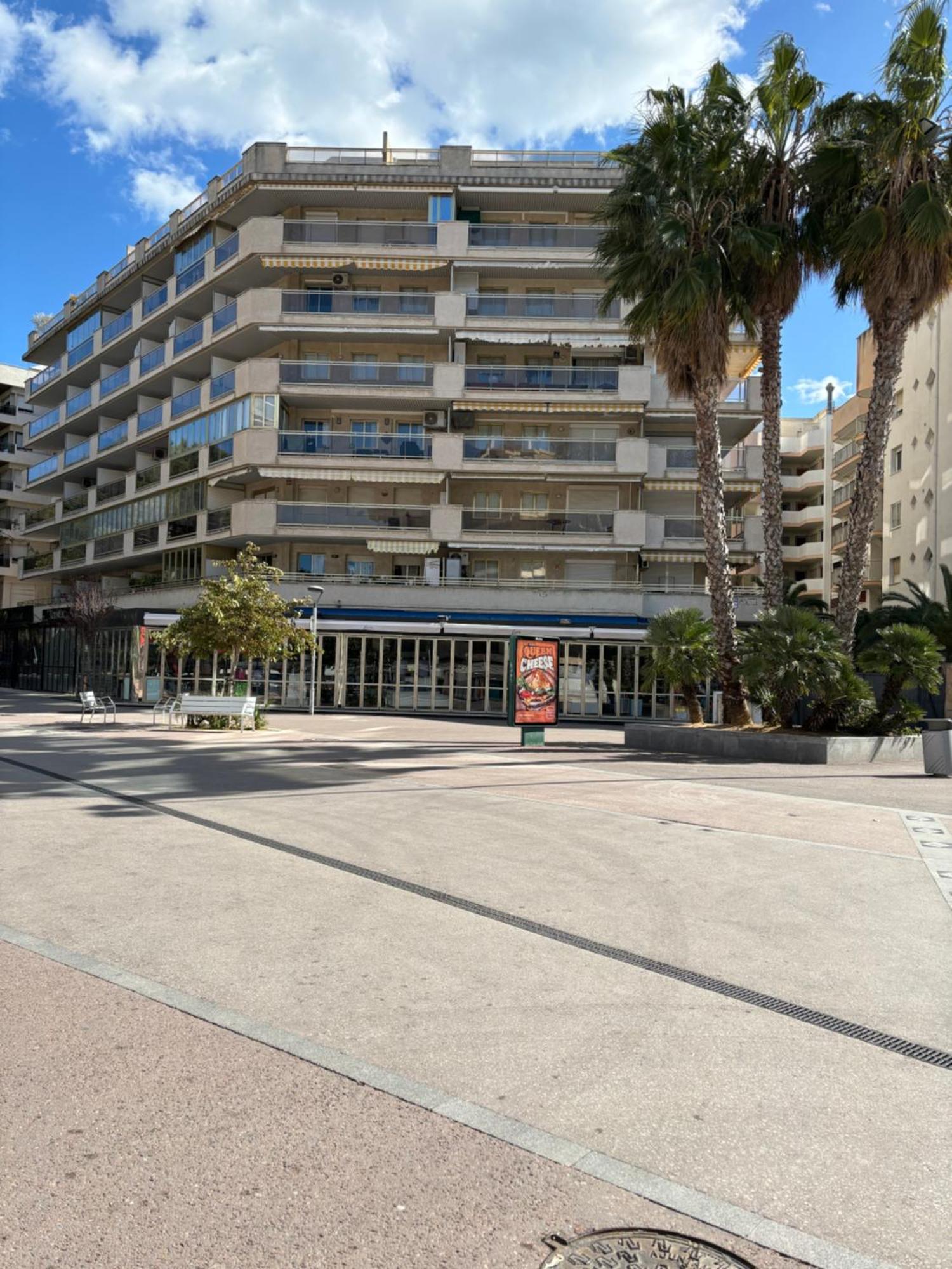 Apartamentos Amatista Salou Luaran gambar